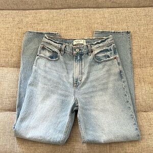 Abercrombie & Fitch 90s Straight Ultra High Rise Jeans